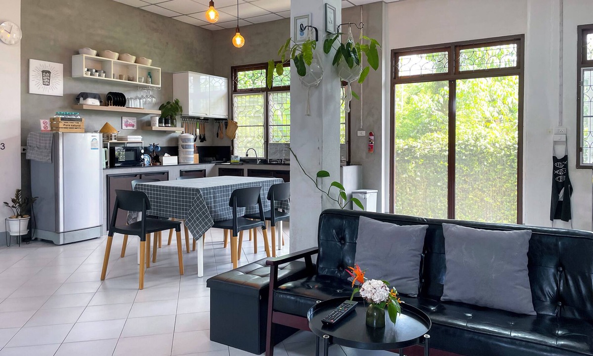 Tha Kham Hotel | Silpasom ARTstay Suratthani