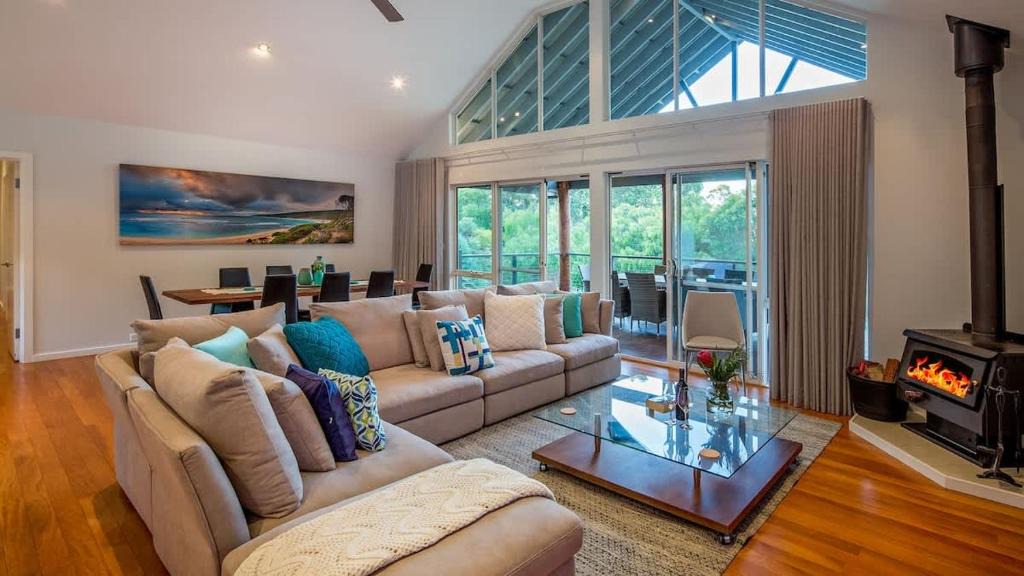 Yallingup House | Sky View - Elevated Estate with Resort-Style Pool