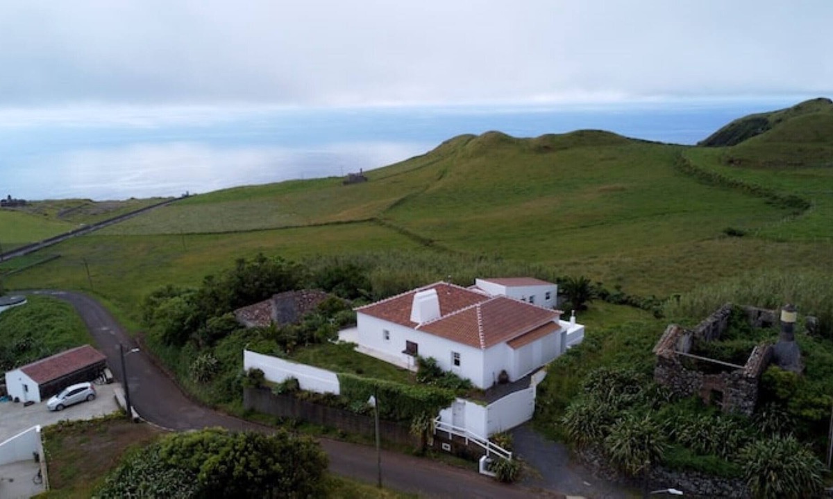 Vila do Porto House | Sol e lua Sobre a Água