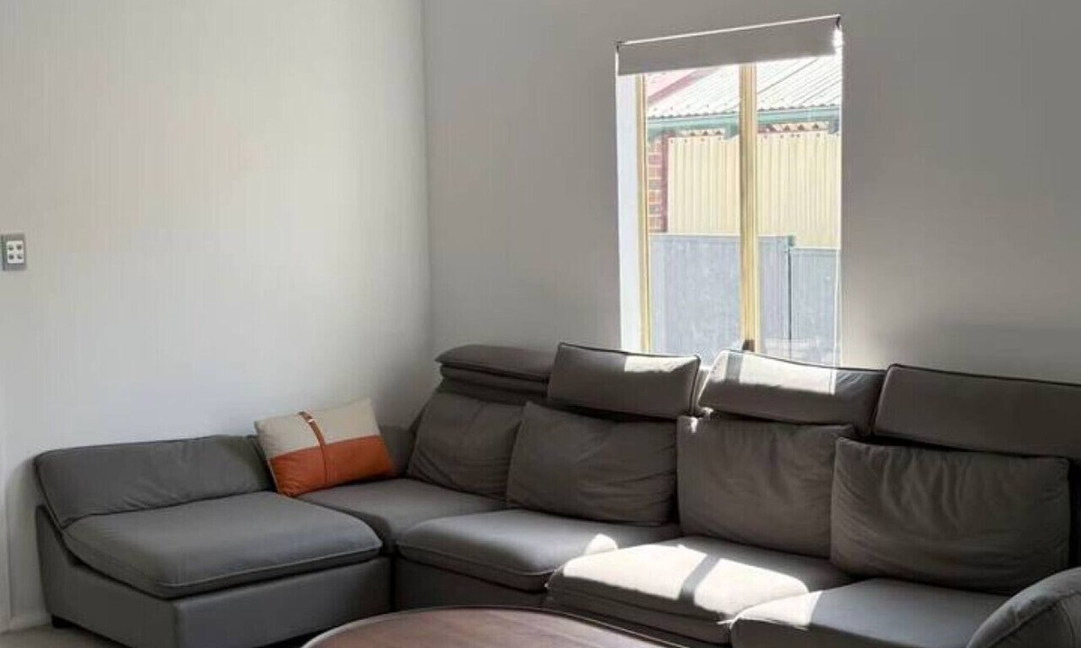 Kingsgrove House | Spacious 5BR Family Haven in Kingsgrove for 12ppl