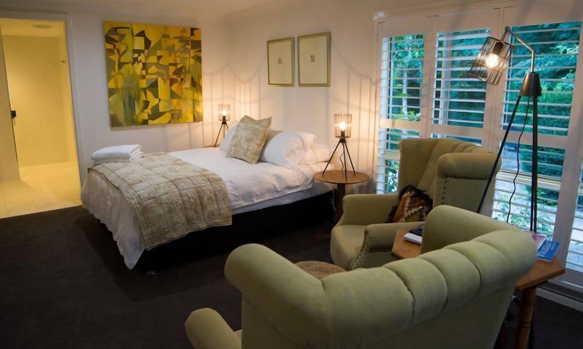 Millthorpe Apartment | Studio PYM23 a quiet getaway in the village for 2