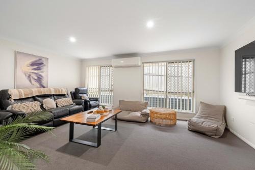 Wakerley House | Stunning Wakerley Family Home
