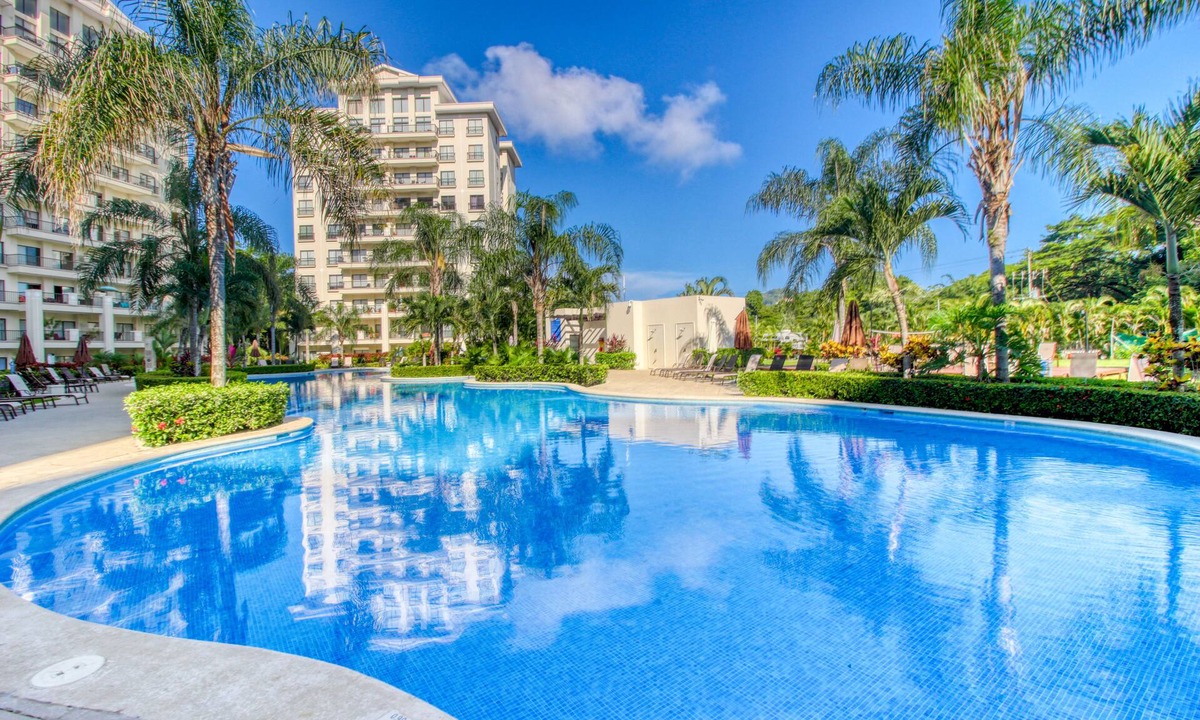 Barrio Santa Lucia Apartment | Stylish and Modern Condo with Shared Pool, Balcony, and WiFi