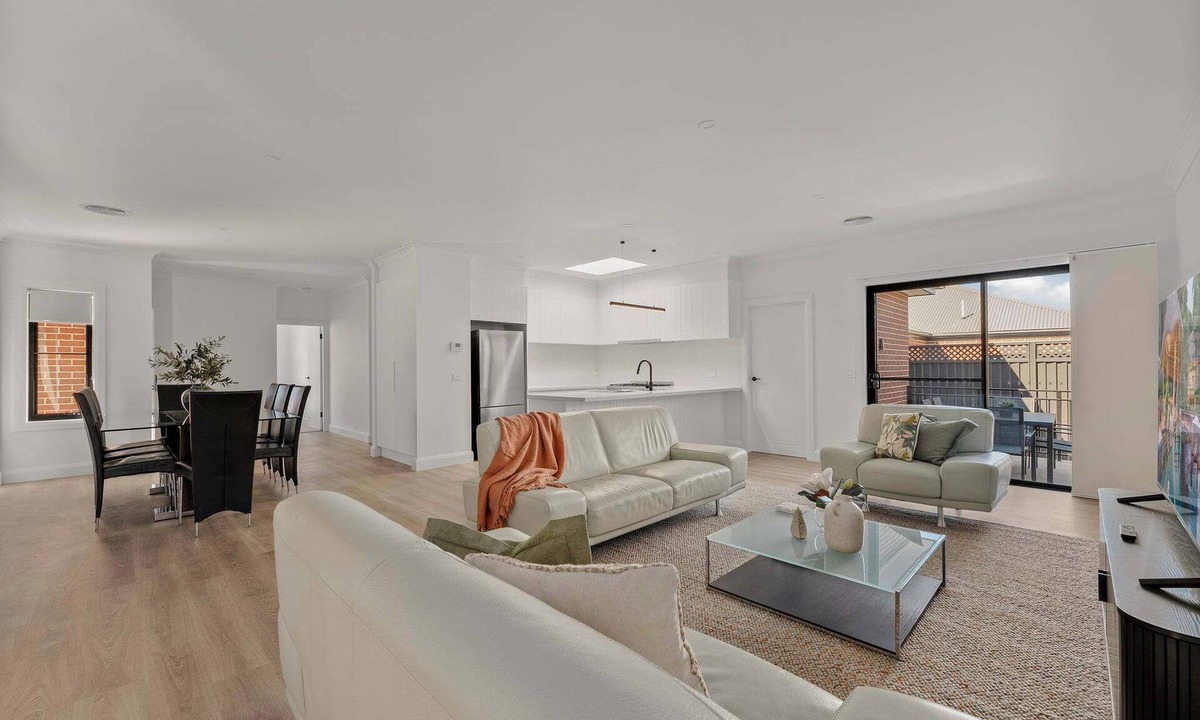 Bathurst House | Stylish Central Bathurst Stay