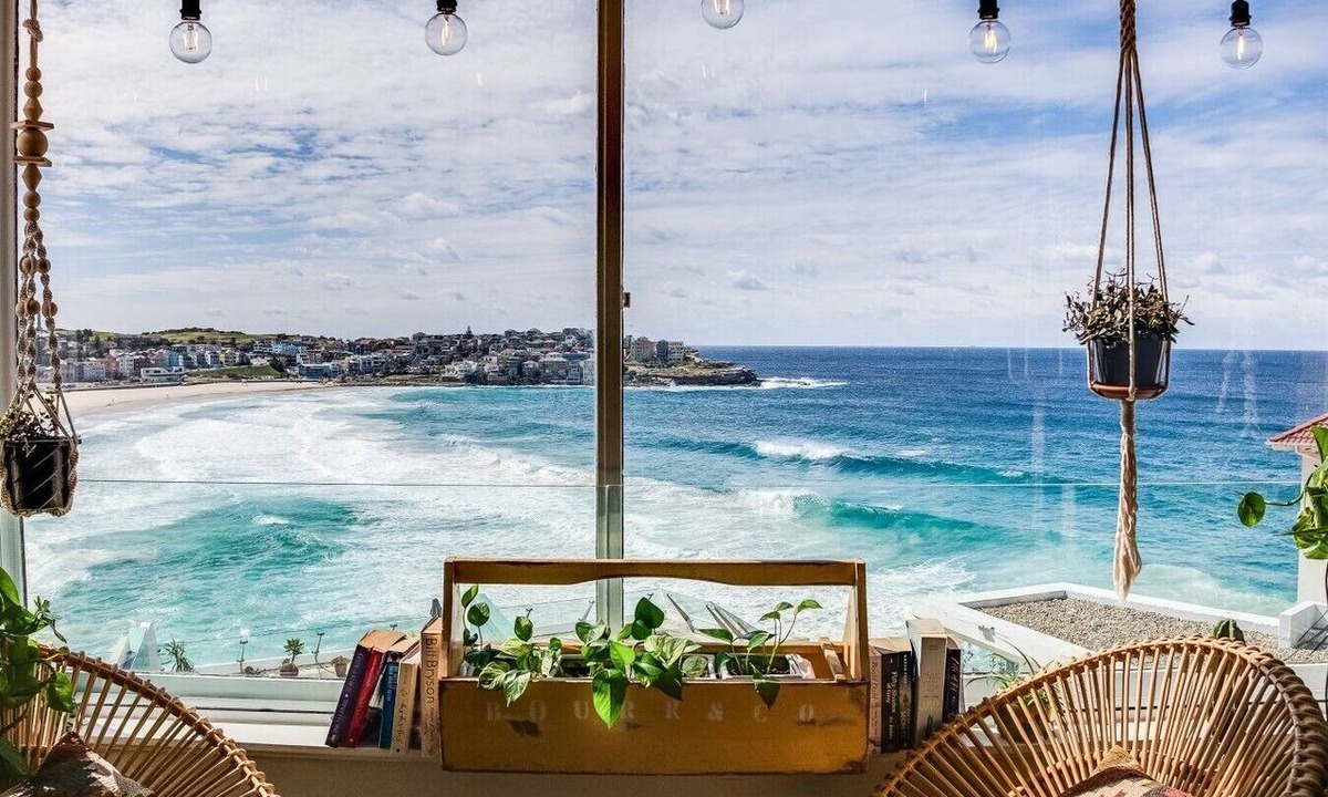 Bondi Beach Apartment | ★ Sub-Penthouse Beach View ★ by Sydney Dreams ★