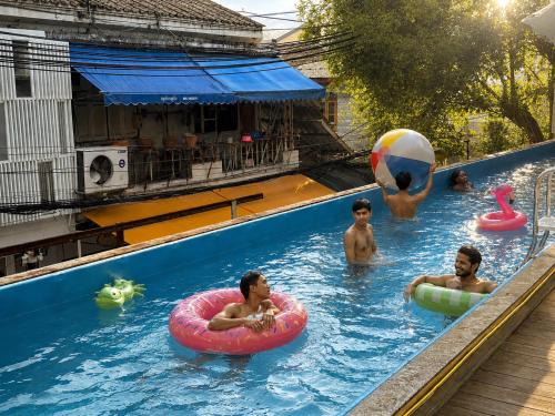 Chana Songkhram Hotel | Sunday Afternoon - Pool Stay Old Town Bangkok
