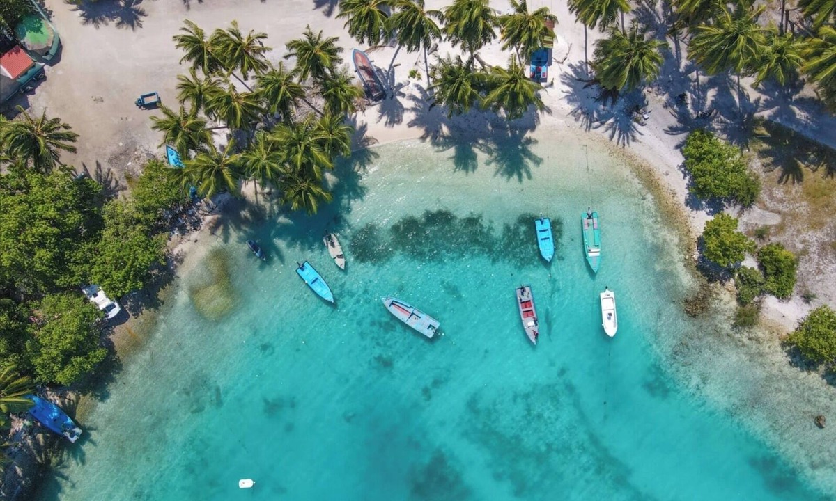 Fiyoari Island House | Sunset Private Villa