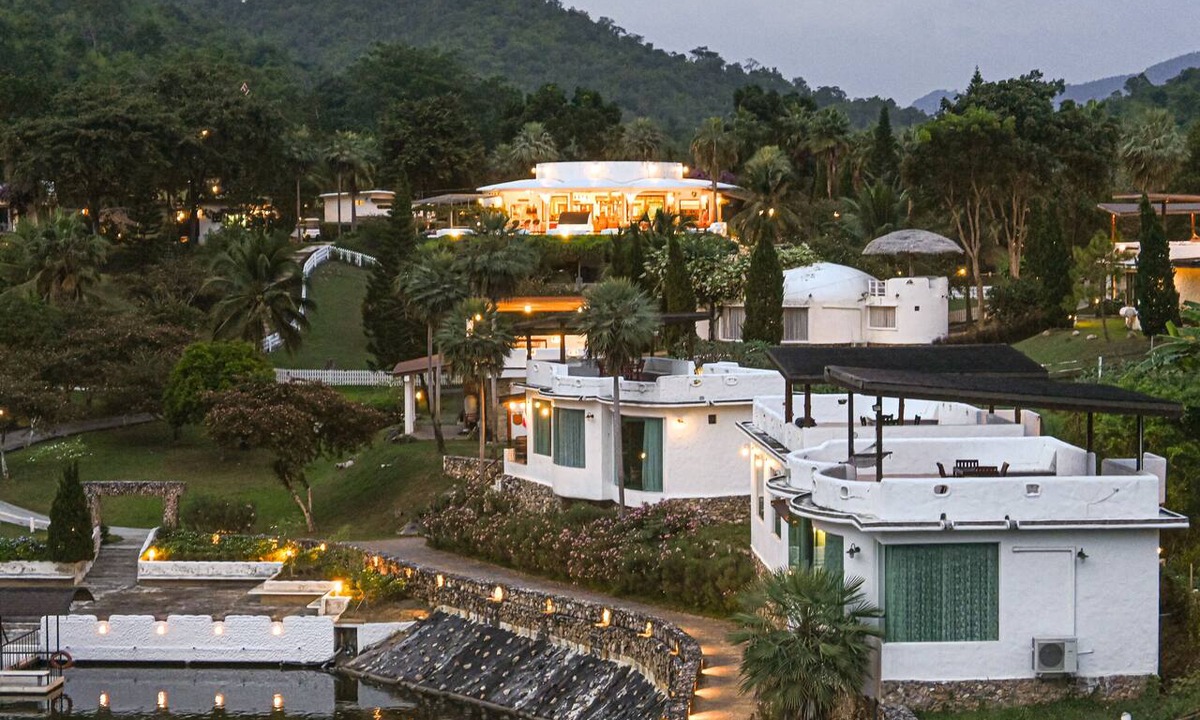 Suan Phueng Hotel | Swiss Valley Hip Resort