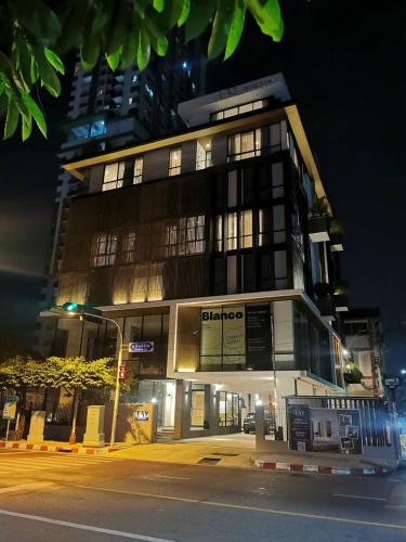 Phaya Thai Apartment | Tay Residence
