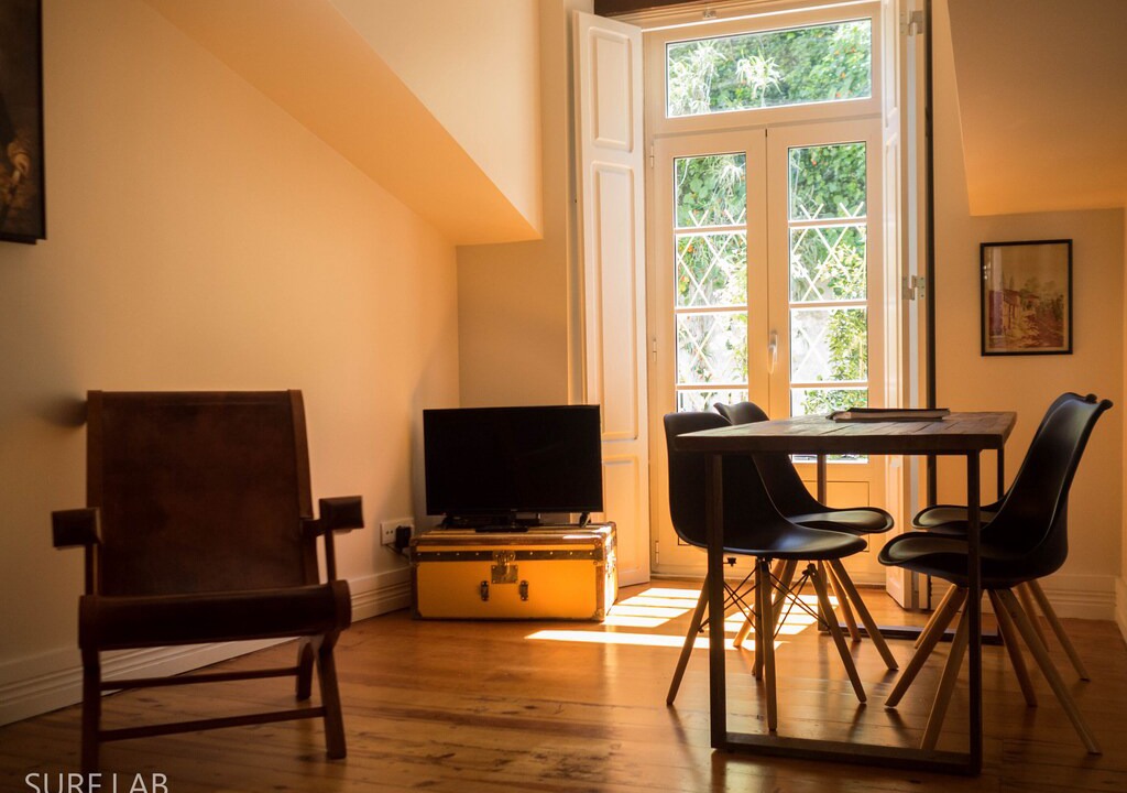 Alfama Apartment | Terrace in Graça - Comfortable, sunny and quiet.