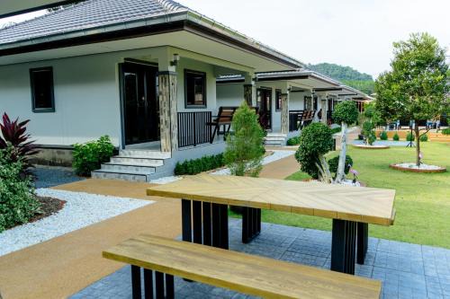 Rayong Hotel | Thai Smile Resort
