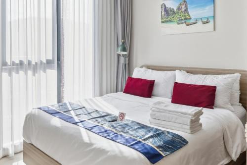 Phuket Apartment | THE BASE Rise Resort Style 1 & 2 Bedrooms