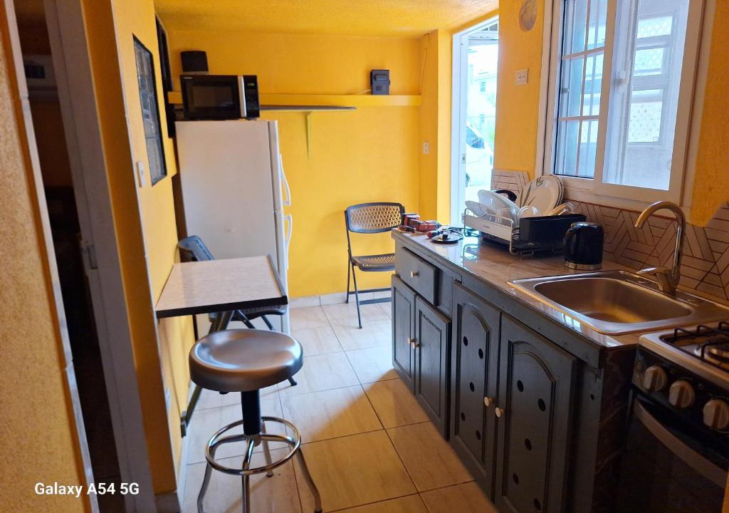 Husbands Apartment | The Blue Wave