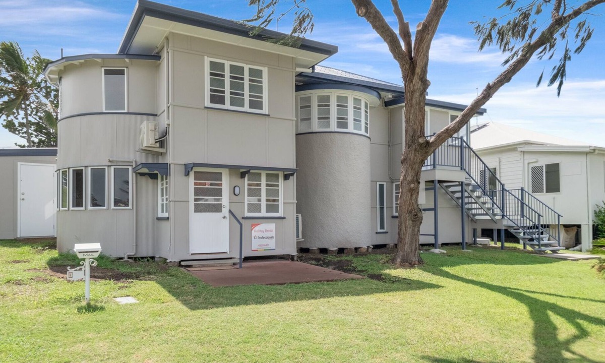 Emu Park House | The Castaway
