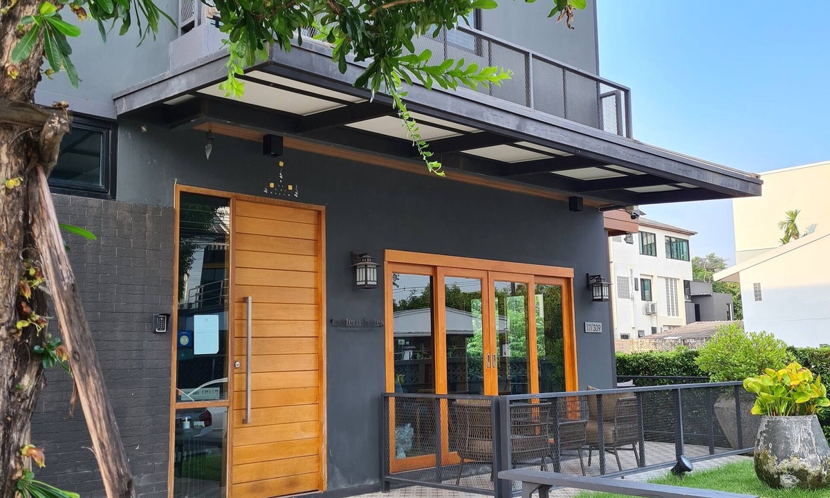 Thung Song Hong Hotel | The Lantern Suites