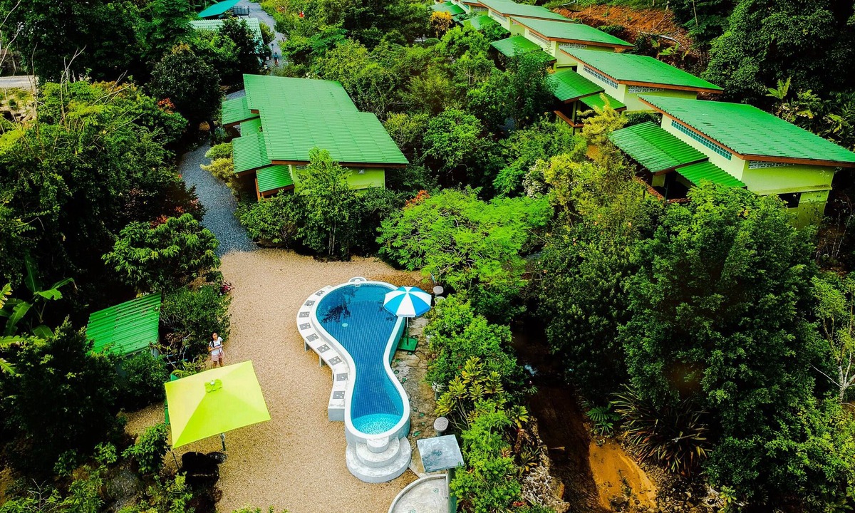 Khuekkhak Hotel | The Mouth Resort