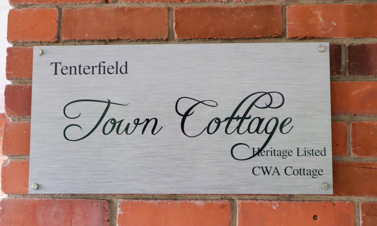 Tenterfield Apartment | Towncottage Tenterfield Stay with Scenic Views
