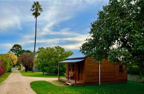 Willunga Bed & Breakfast | Tread Lightly Willunga Cabins