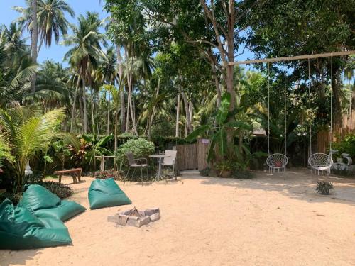 Taling Ngam Hostel | TRIBE by Aforetime
