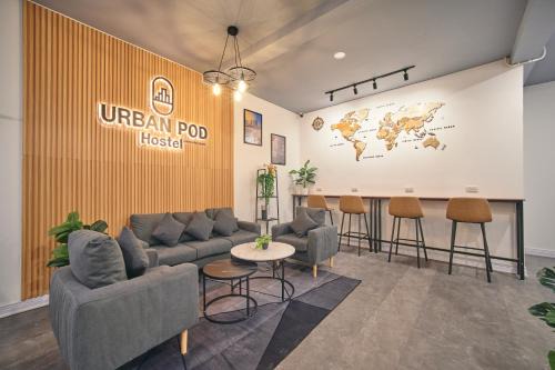 Khlong Tan Hotel | Urban Pod Capsule Hostel