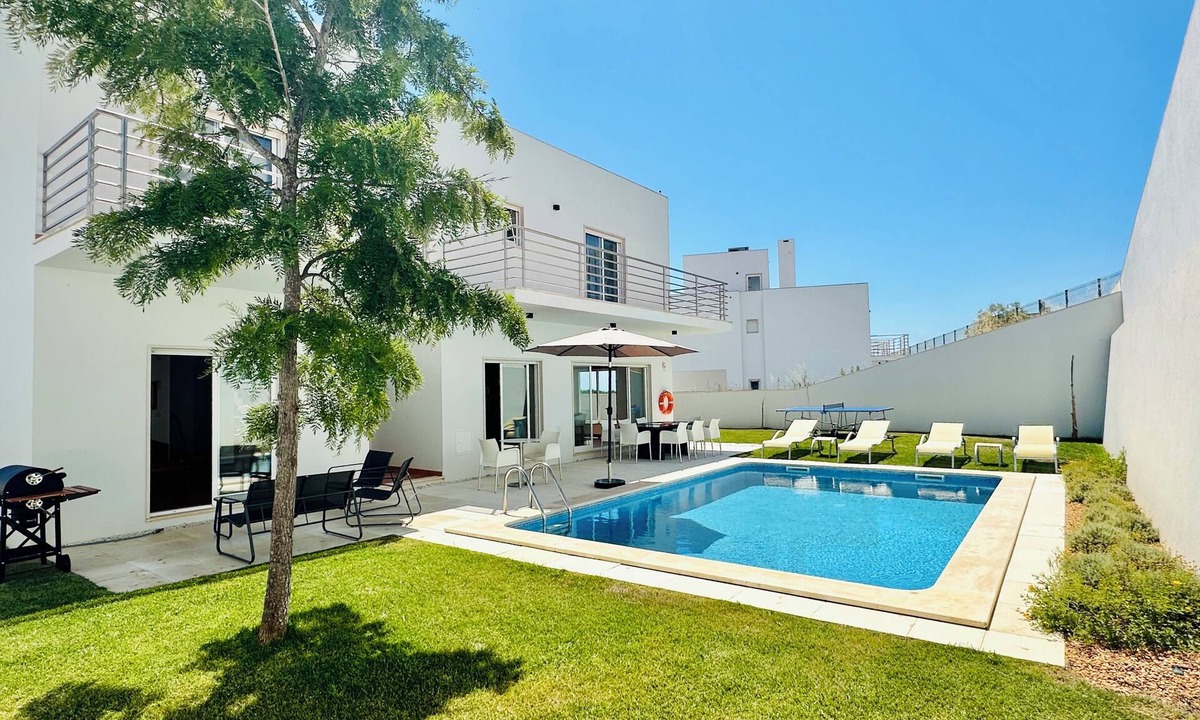 Patio Villa | Vila Elvia