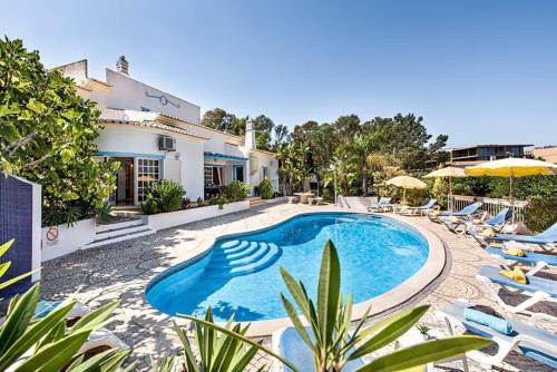 Salgados Villa | Villa Cabrita, Superb location, large villa, walk to restaurants, supermarkets beach