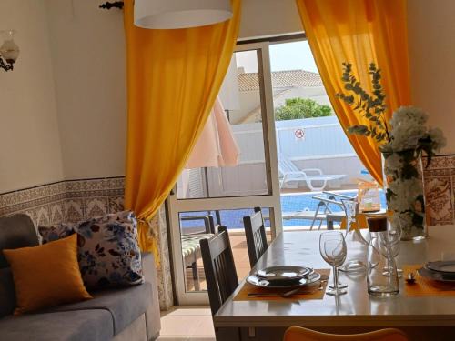 Gale House | Villa Mar
