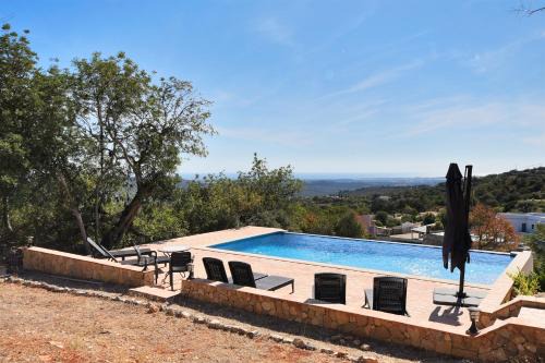 Vale do Telheiro Villa | Villa Poço Geraldo, Piscina BBQ Prestige For Home