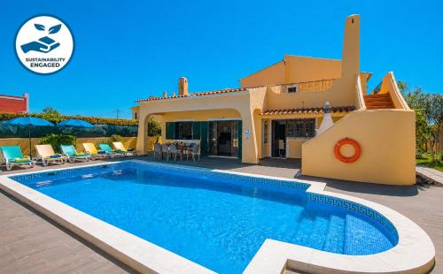 Santa Eulalia Villa | Villa Royal Sandals - com BBQ e piscina aquecível em Albufeira