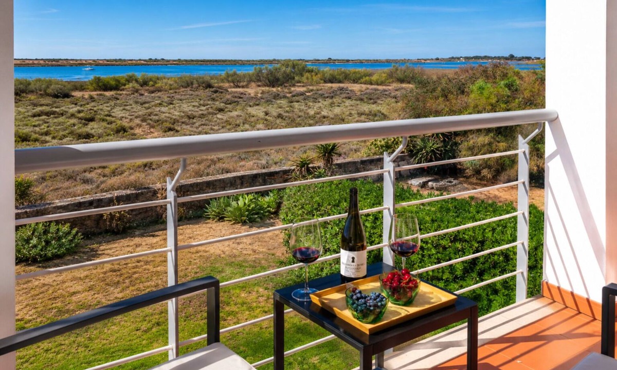 Cabanas Ski Chalet | Waterfront House | Views of the Ria Formosa
