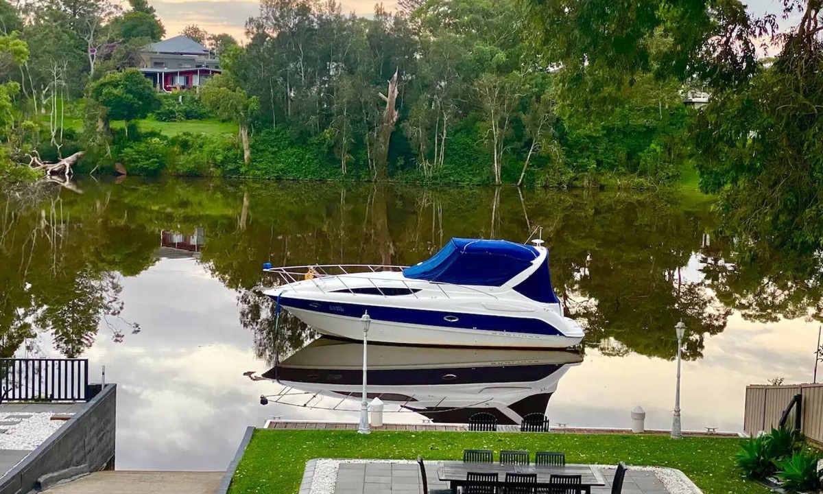 Dora Creek House | Waterfront Paradise with Jetty, Kayaks, BBQ, & more
