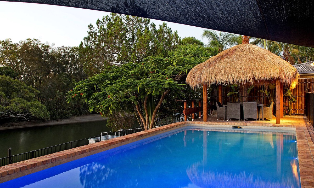 Broadbeach Waters House | Waterfront Private Home Pool Pet 16ppl -Rivercovenn