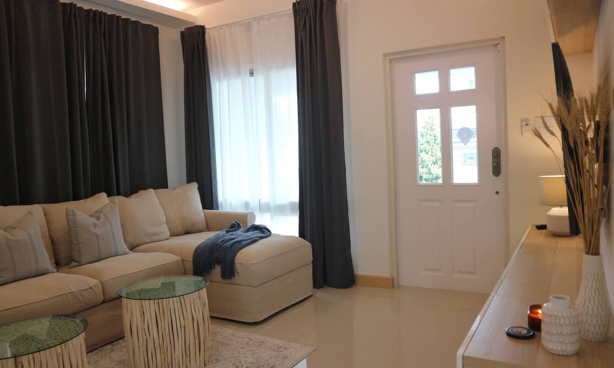Si Racha House | Waterfront Private Residence