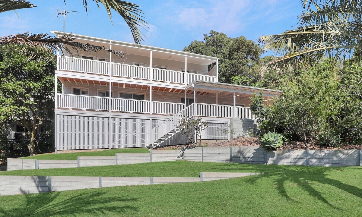 Point Lookout House | White Haven | Spacious Coastal Luxury in the Heart of Point Lookout