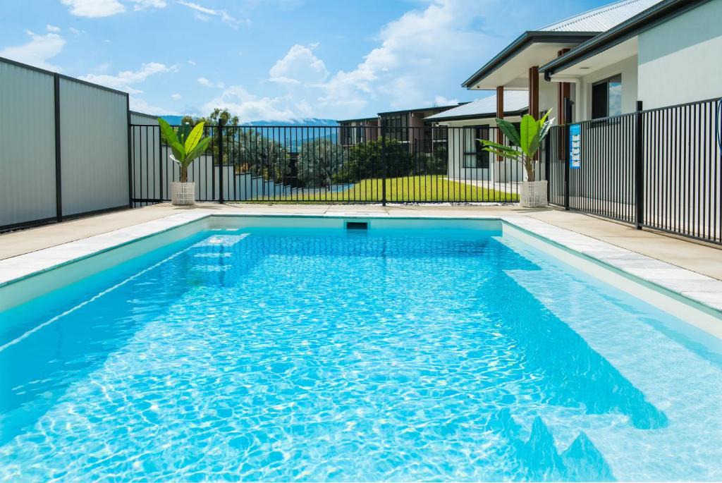 Airlie Beach House | Whitsunday Holiday Home
