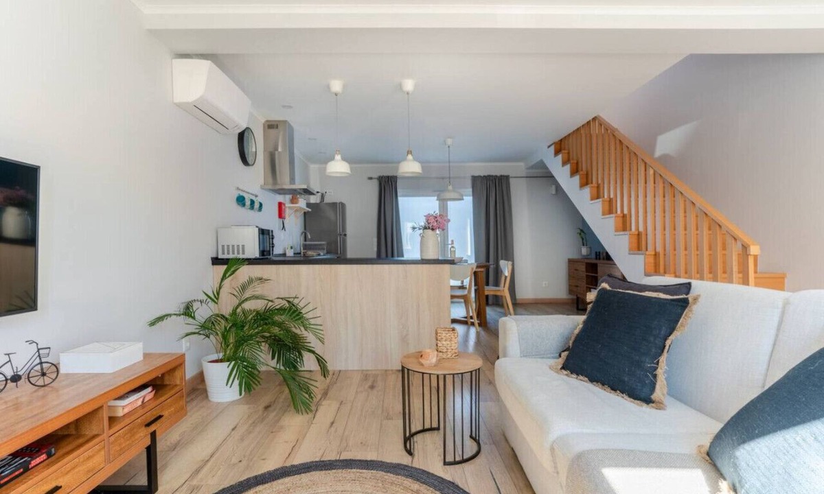 Odeceixe Apartment | Windmill Escape - Areia Townhouse by Lisbeyond