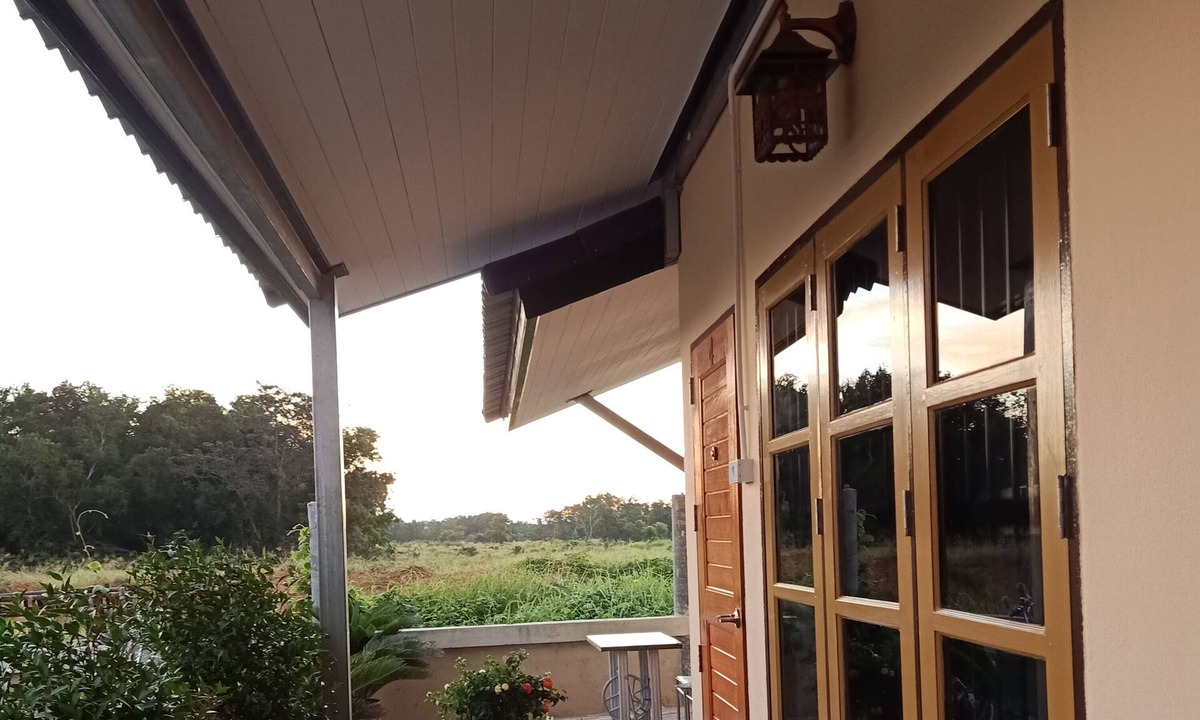Bang Phra House | Yotin Guest House