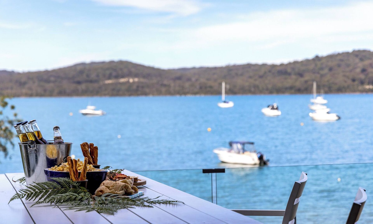 North Arm Cove House | Zahir’s retreat with breathtaking views of the crystal-clear waters.