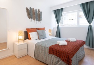 2 Stylish Bright Flats w/ Balcony Gaia
