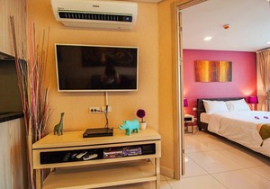 Deluxe 1 bedroom apartment @Laguna Bay 2 Unit#2
