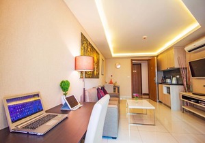 Deluxe 1 bedroom apartment @Laguna Bay 2 Unit#2