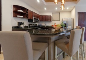Luxury Professionally Design Condo, Jaco Beach Costa Rica