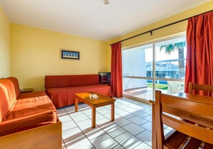 Moana 38 Apartment, Swiming Pool, Parking, Wifi, Ac, Balcony, Garden,!New!