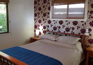 Mudjimba Beach House pets allowed inside & walk to surf beach