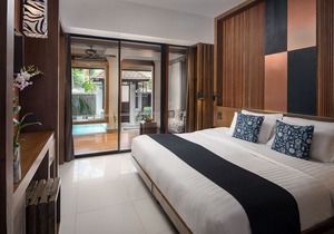 Plunge Pool Suite 04