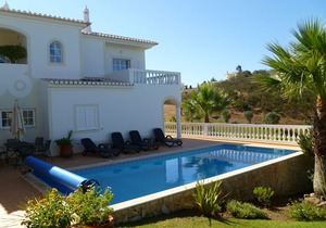 Villa With Private Pool And Open Views Over The Countryside And Golf Course
