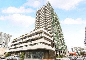 Waterloo Gorgeous 3 bed split-level apartment (覆式三房貴族公寓+車位近市中心)