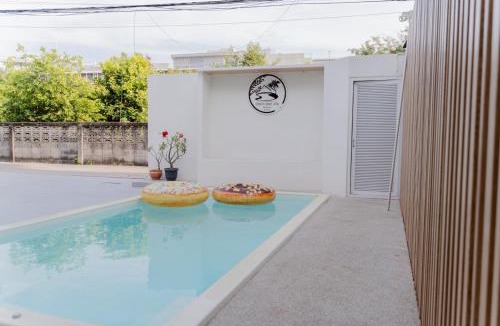 Ban Bang Saen House | ชรินพูลวิลล่าบางแสน Bloom Villa Bangsaen Jarin Street
