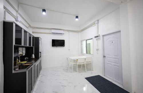 Anusawari Apartment | ดอนเมือง 201 Near DMK airport BTS Wat PhraSi