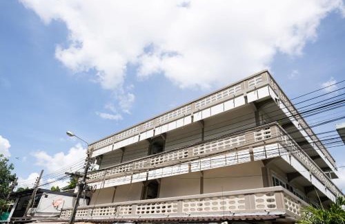 Anusawari Apartment | ดอนเมือง 201 Near DMK airport BTS Wat PhraSi